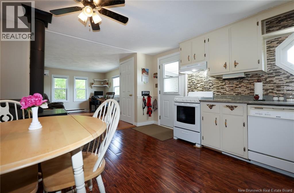 425 Kingsley Road - 10