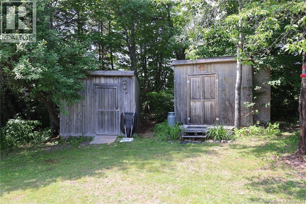 425 Kingsley Road - 6