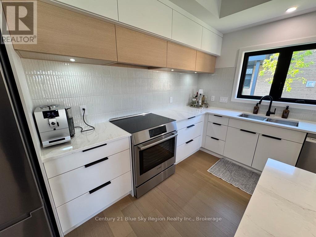 19 KATIE ANN CRESCENT - 6
