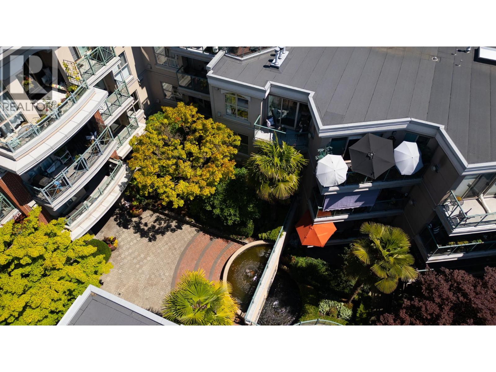 323 332 LONSDALE AVENUE, North Vancouver