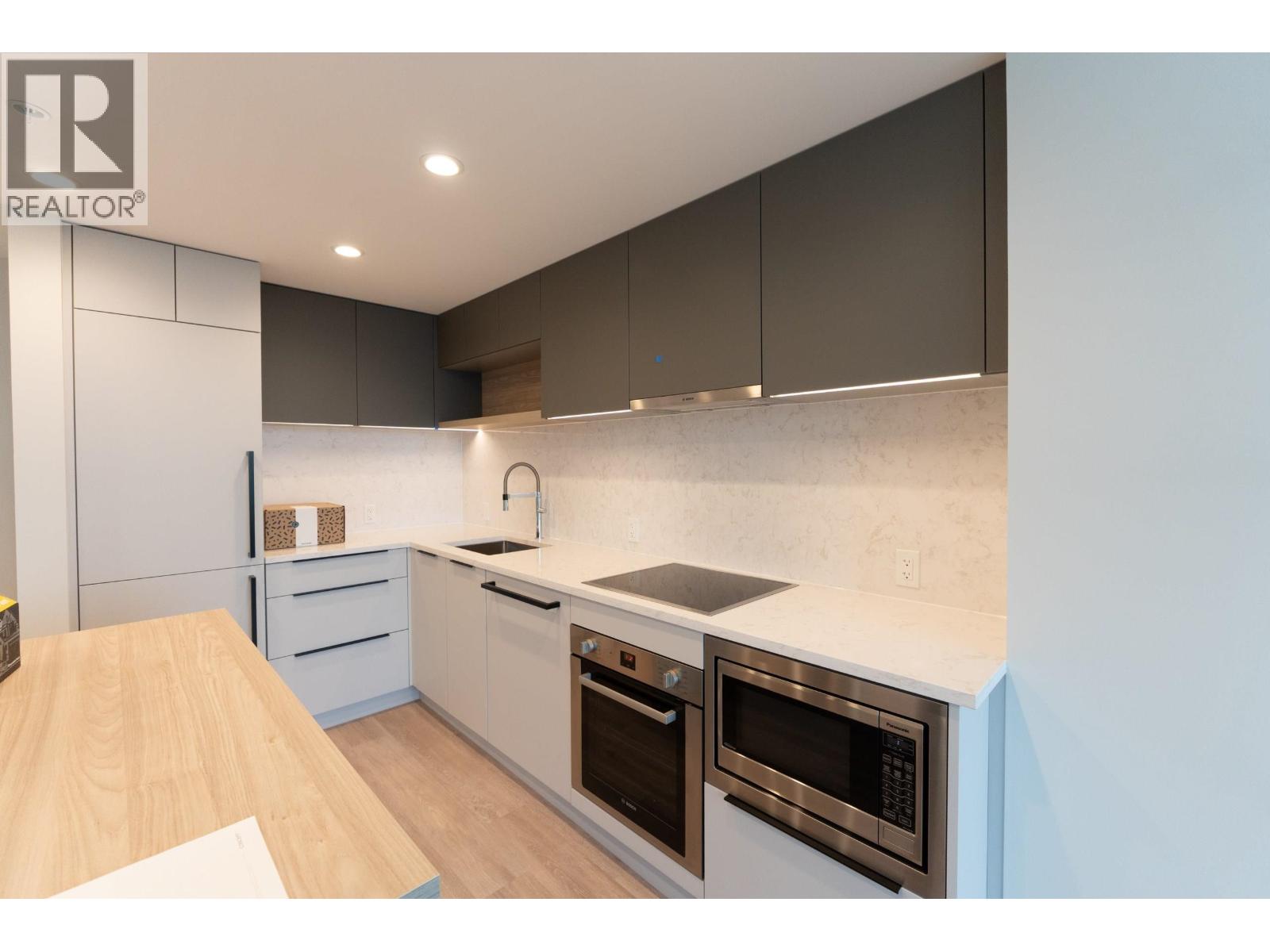 2803 567 EMERSON STREET, Coquitlam