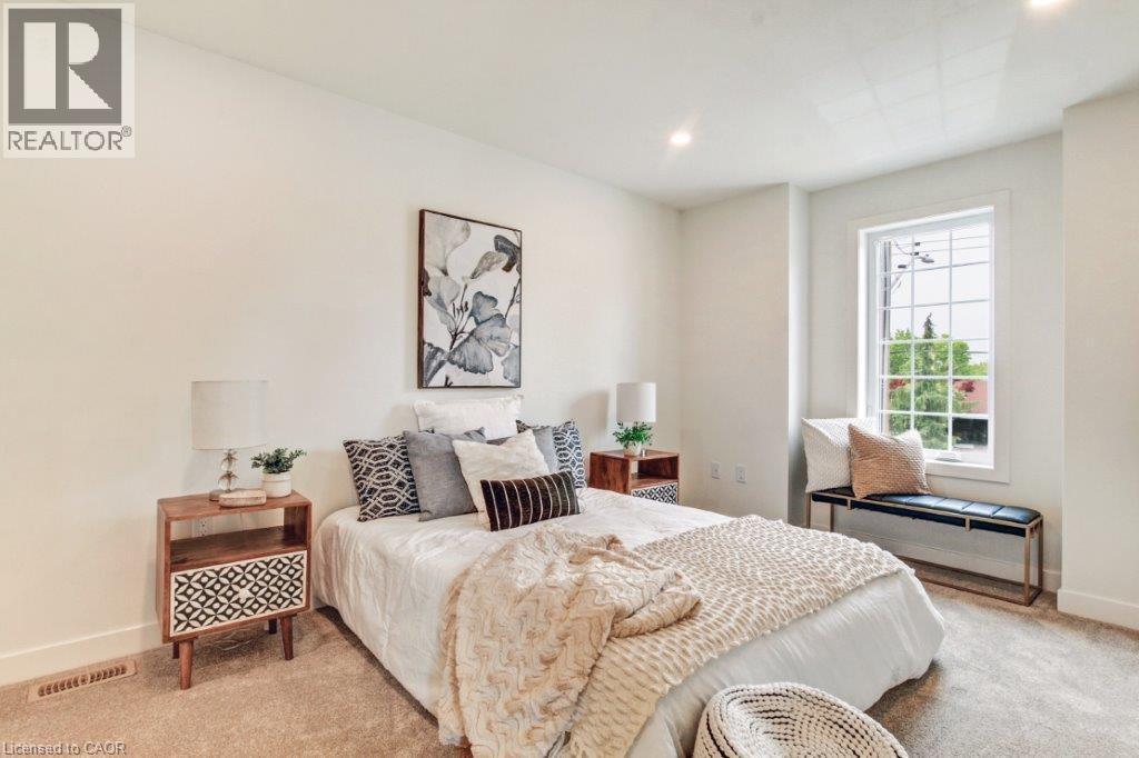 3-bedroom home for sale at 214 WILLIAM Street, Delhi ON · photo 13 of 22