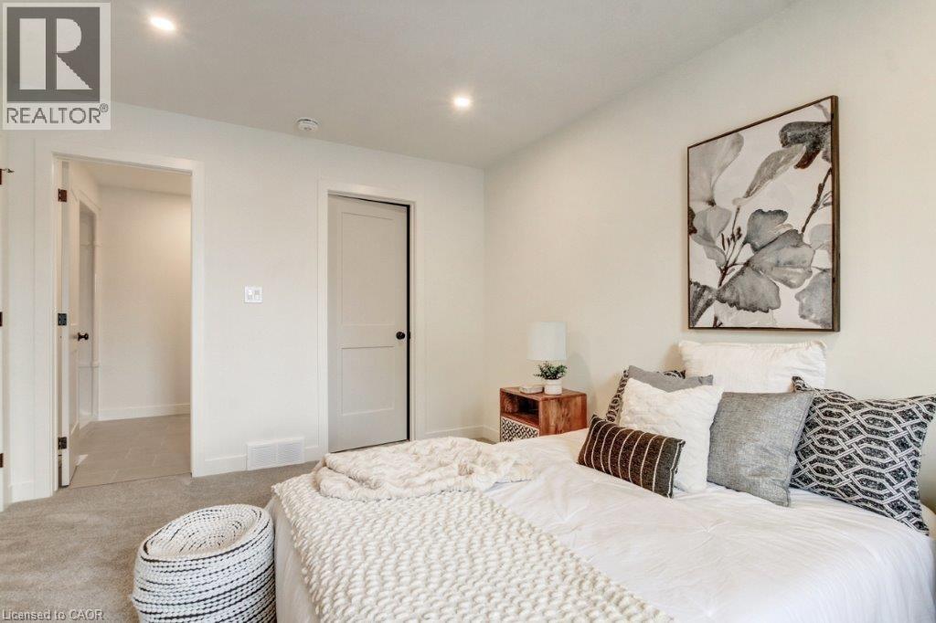 3-bedroom home for sale at 214 WILLIAM Street, Delhi ON · photo 14 of 22