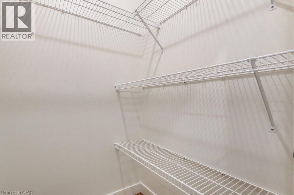 3-bedroom home for sale at 214 WILLIAM Street, Delhi ON · photo 8 of 22