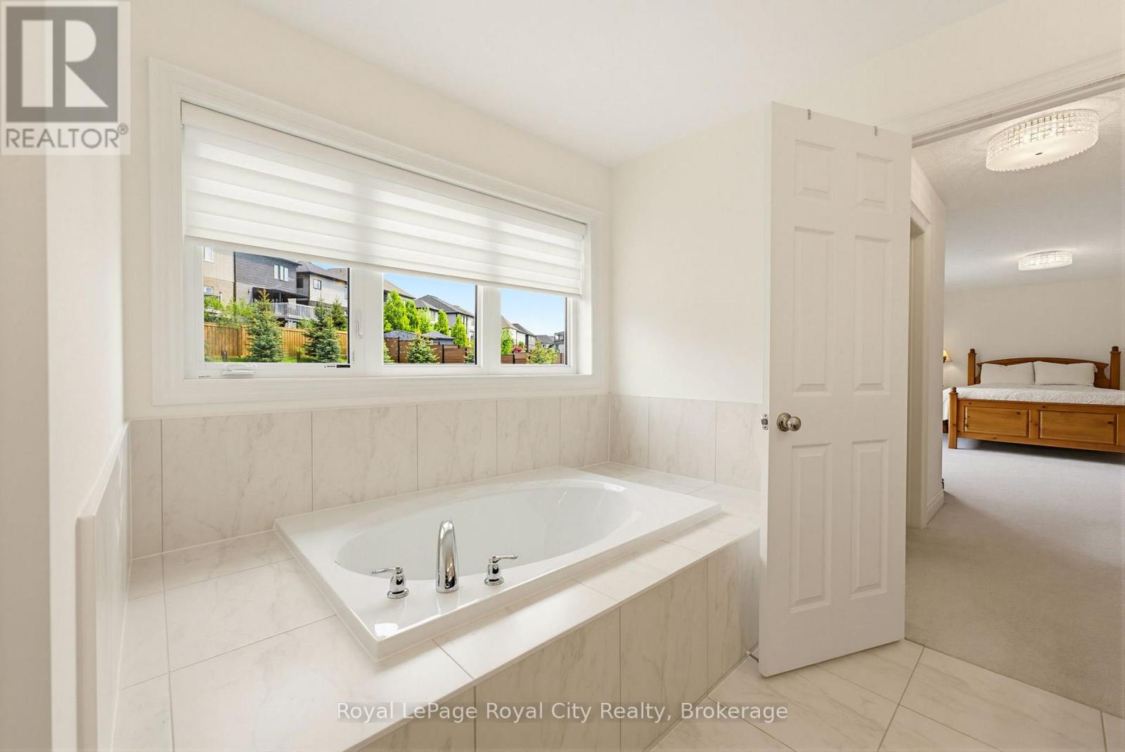 31 WETLAND WAY - 18