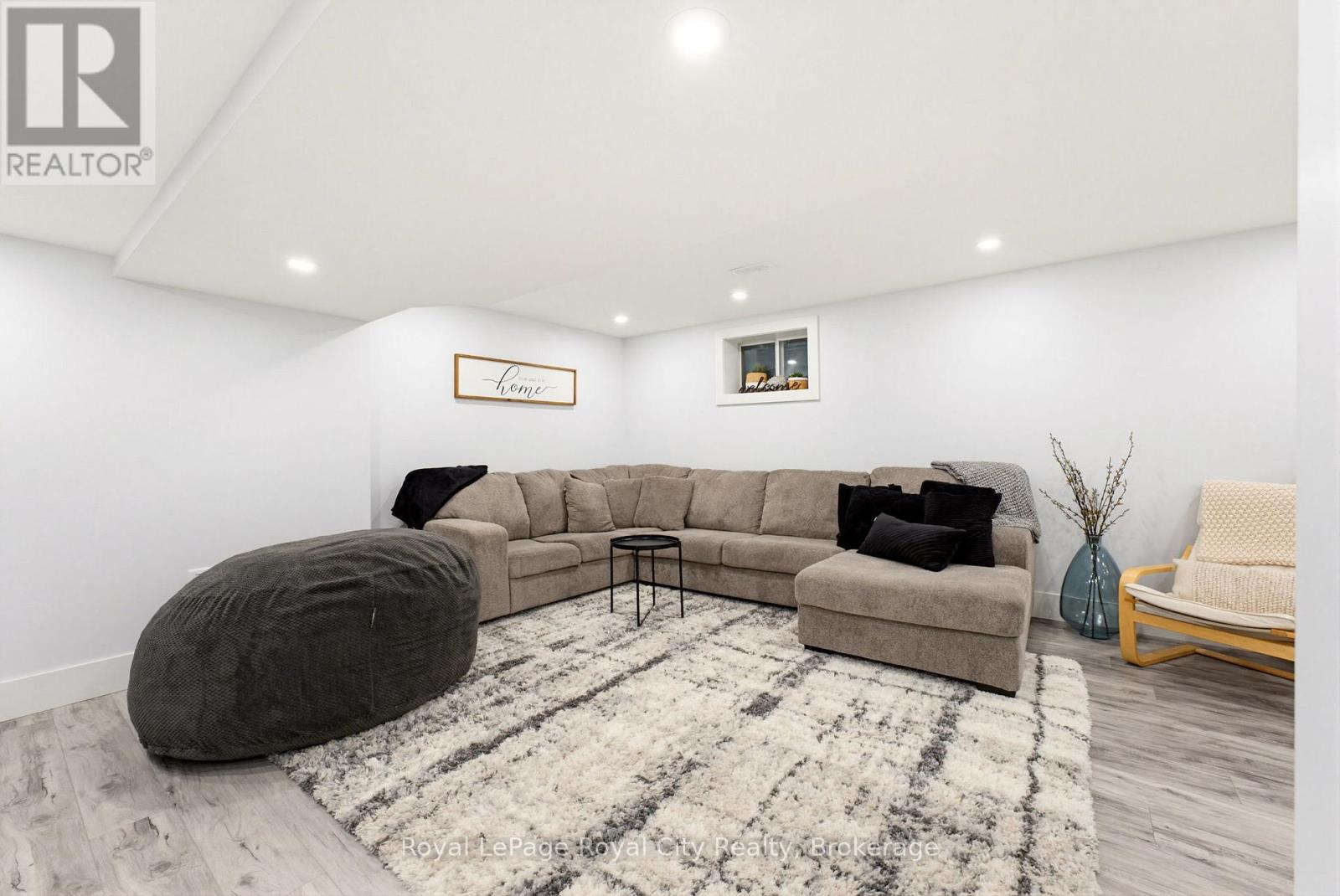 31 WETLAND WAY - 27