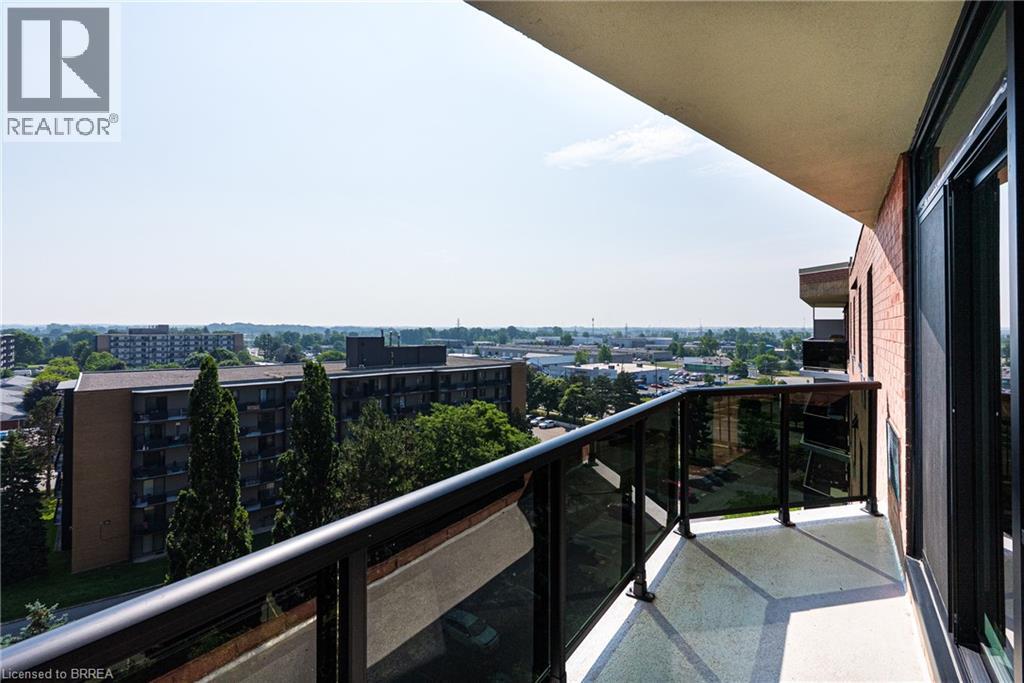 #905 9 BONHEUR Court - 22