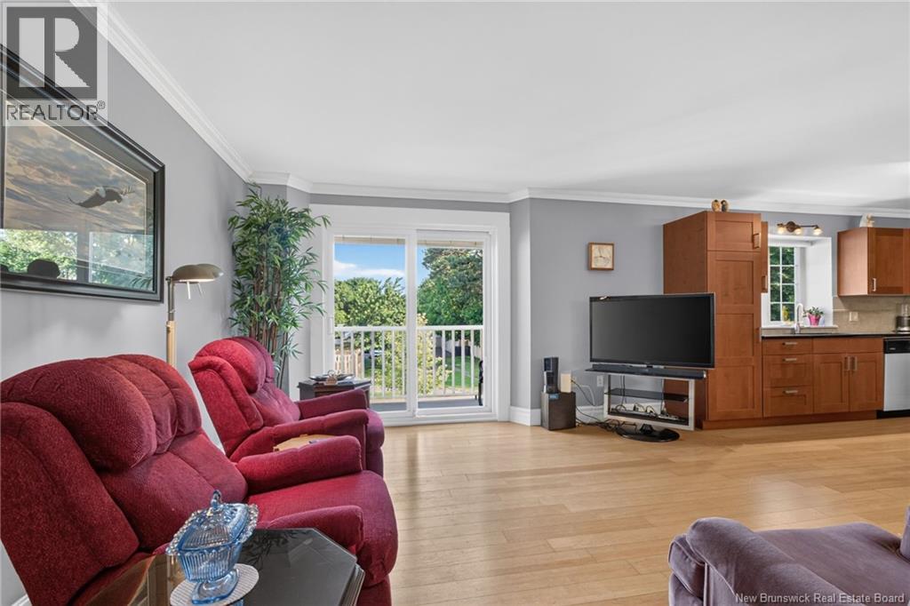 #208 98 Pleasant Street - 23