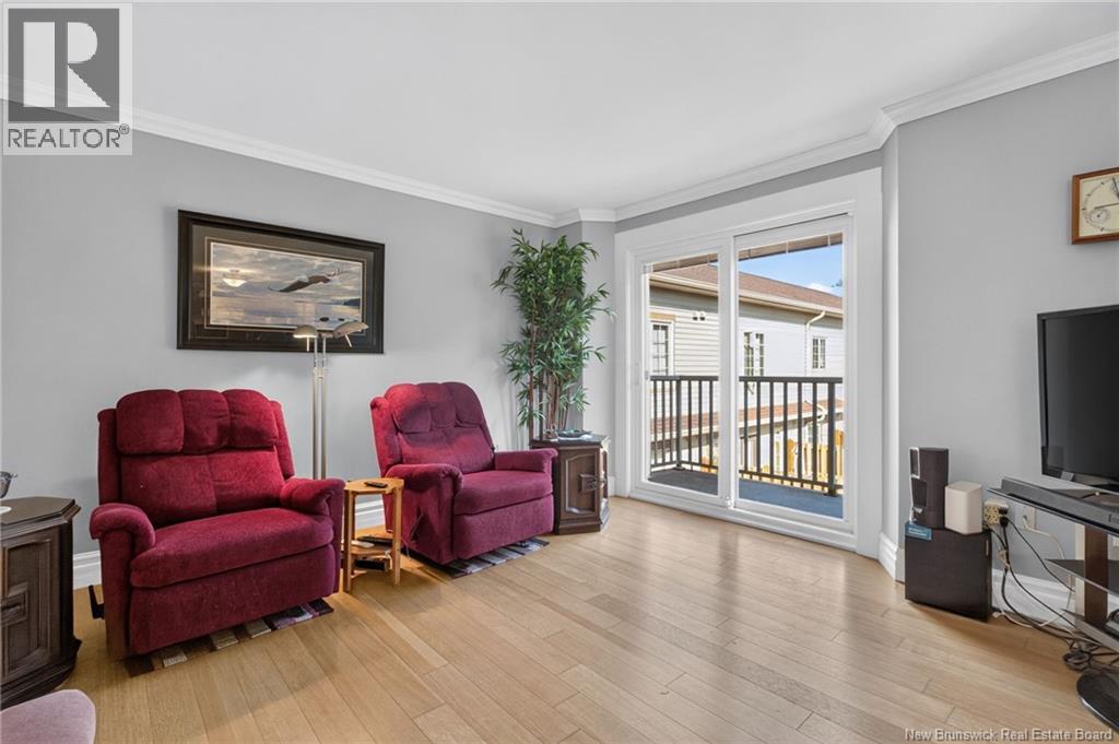 #208 98 Pleasant Street - 24