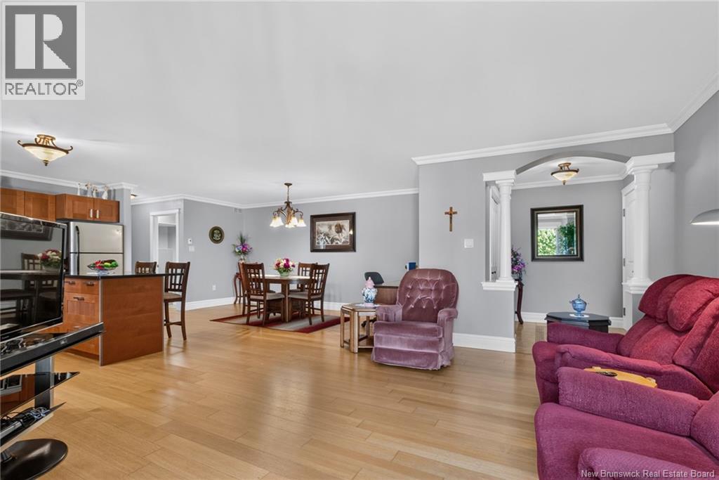 #208 98 Pleasant Street - 25