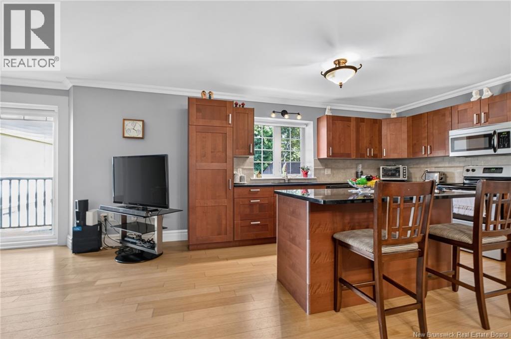 #208 98 Pleasant Street - 33