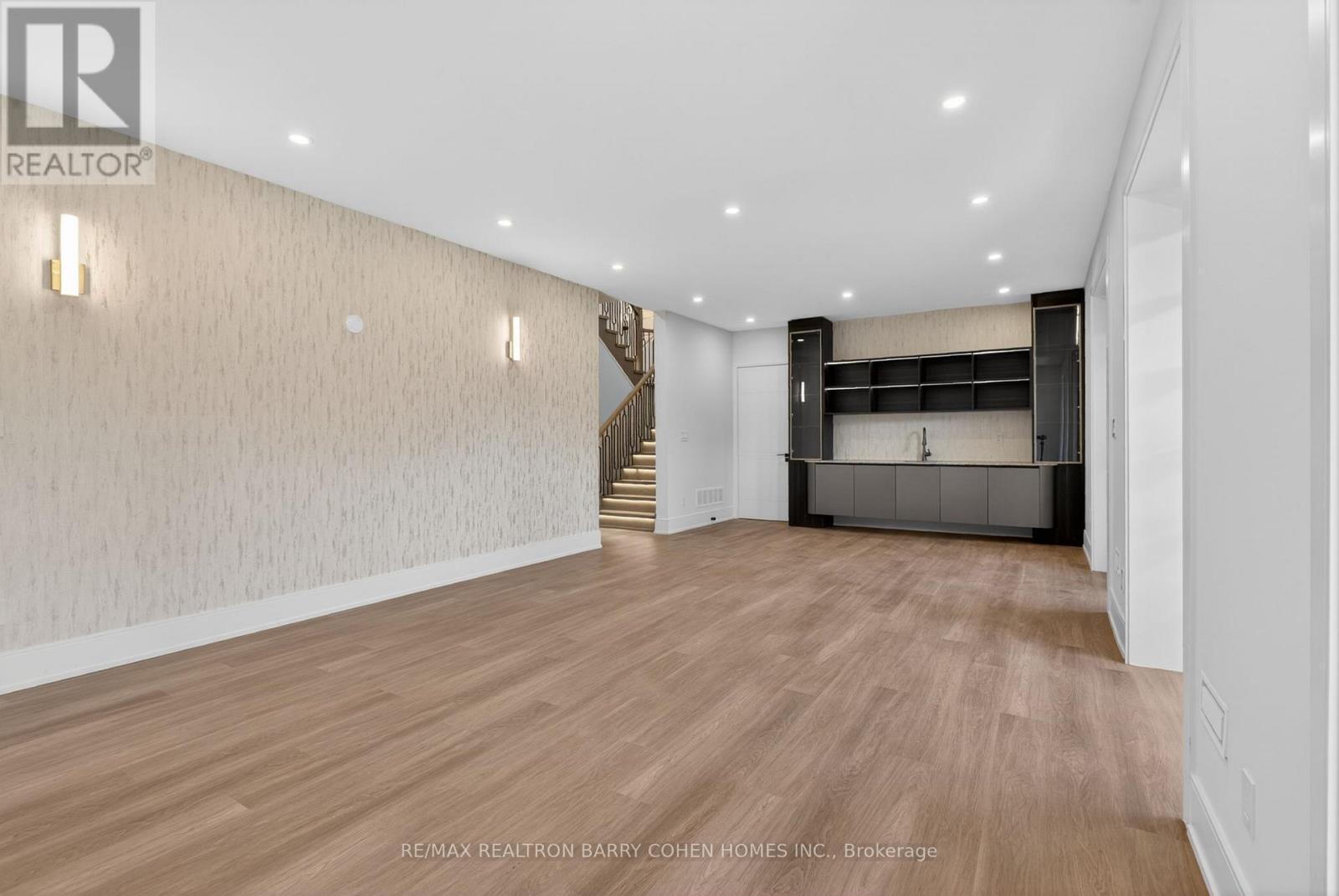 349 ELLERSLIE AVENUE - Image 45