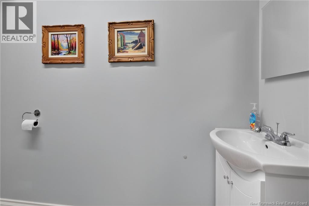 #208 98 Pleasant Street - Image 43