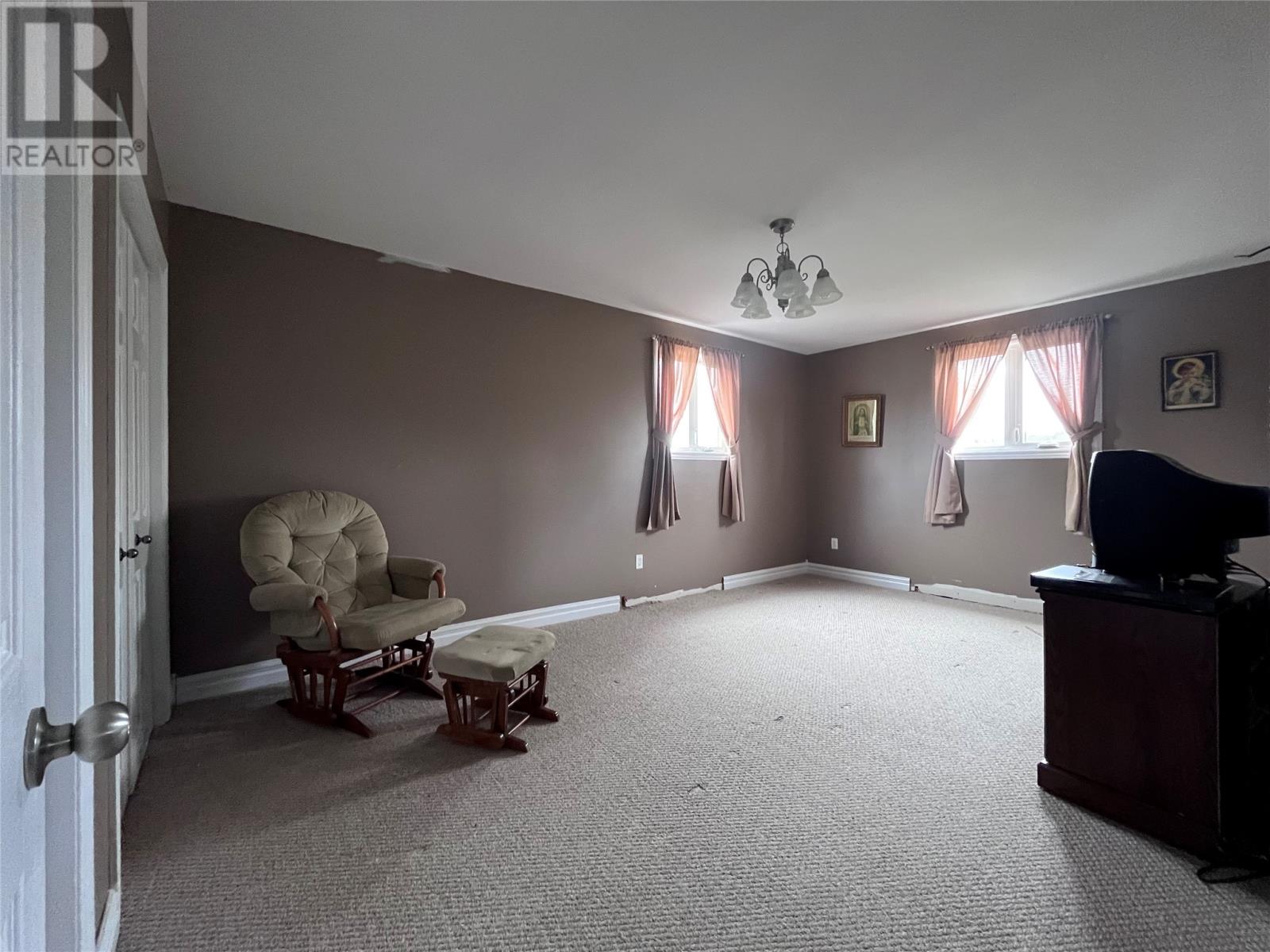 56 World Pond Road - Image 13