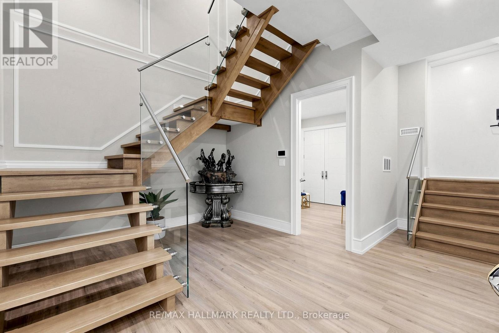 901 WINGARDEN CRESCENT - Image 39