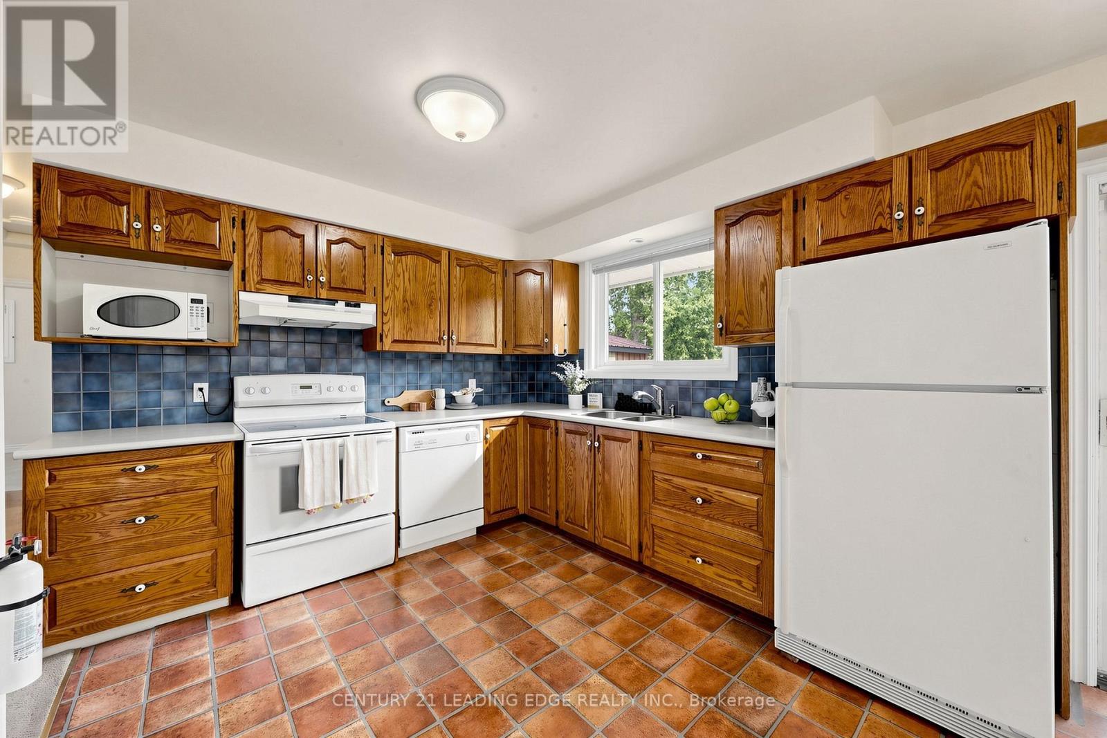 46 ASH STREET - 9