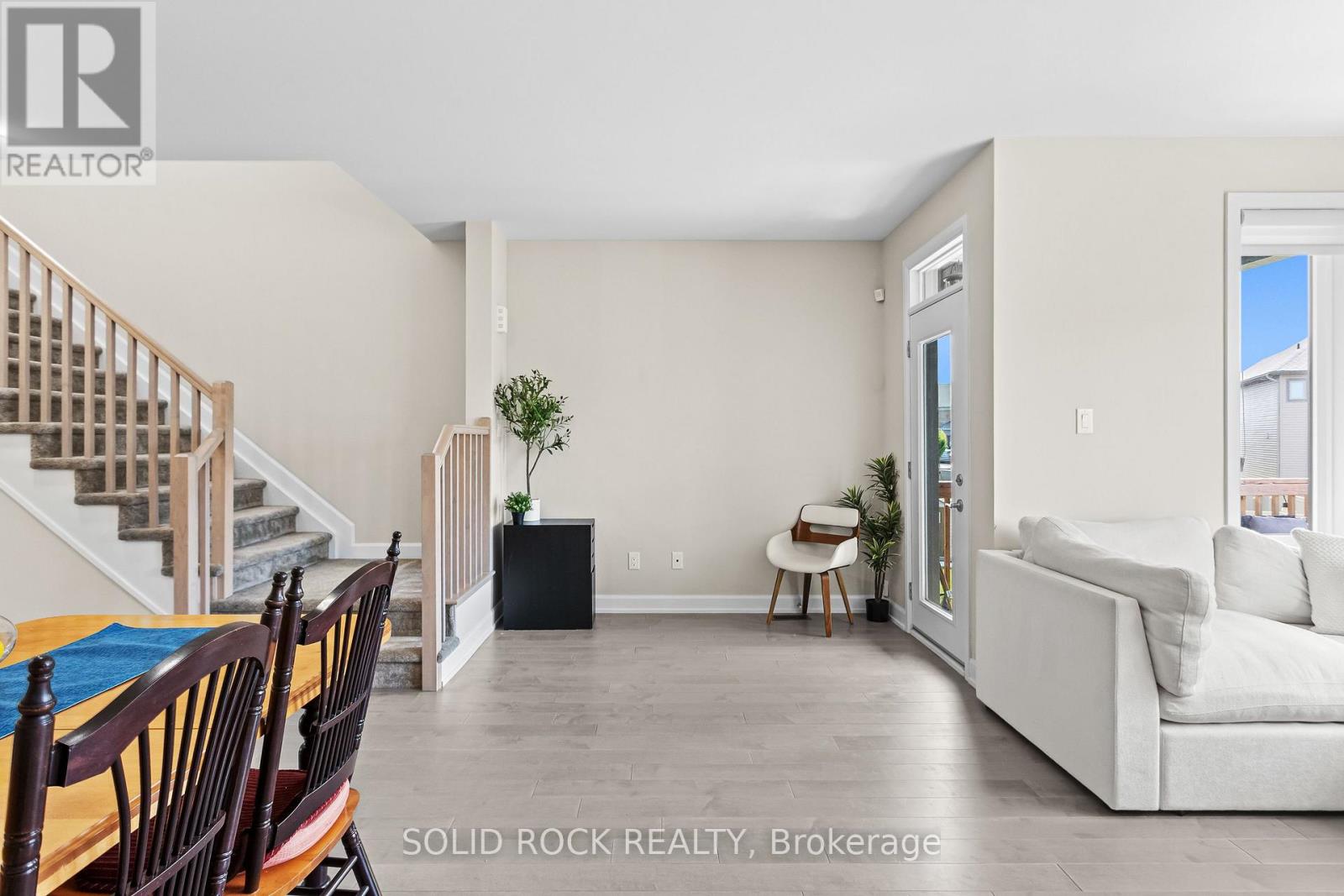 3 Bed, 3 Bath House for Sale in Ottawa – 335 GRACKLE STREET, Ottawa – MLS# X13531688 - Image 16