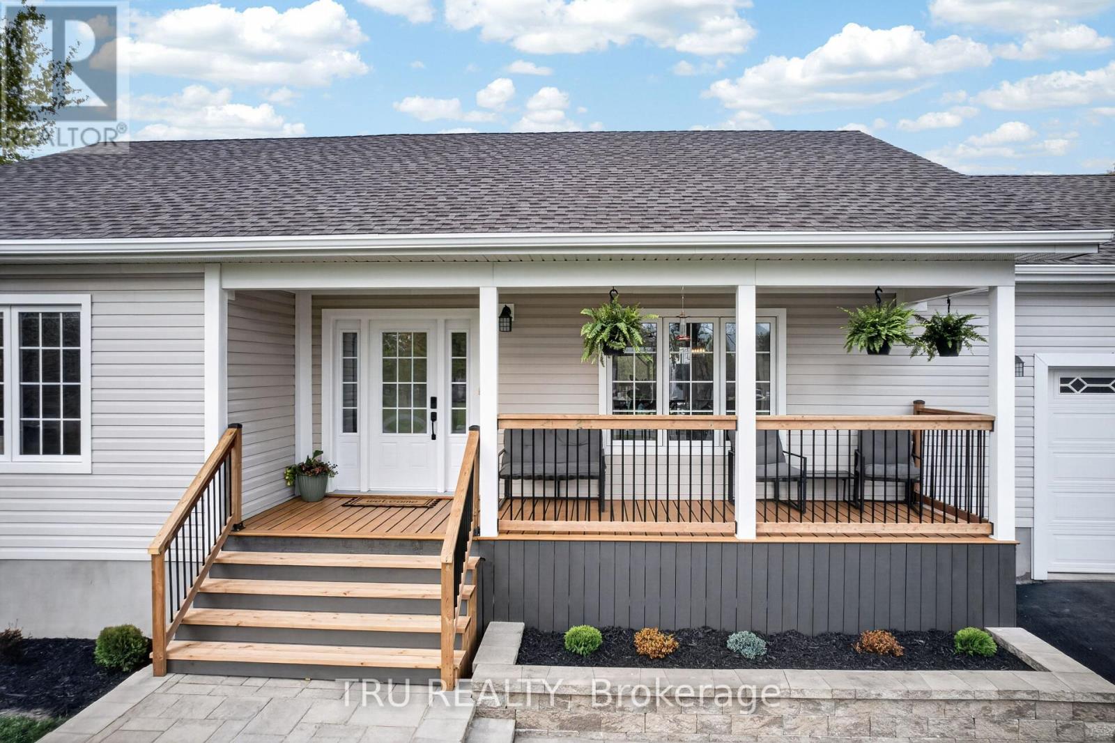 52 KIMBERLY AVENUE - 4
