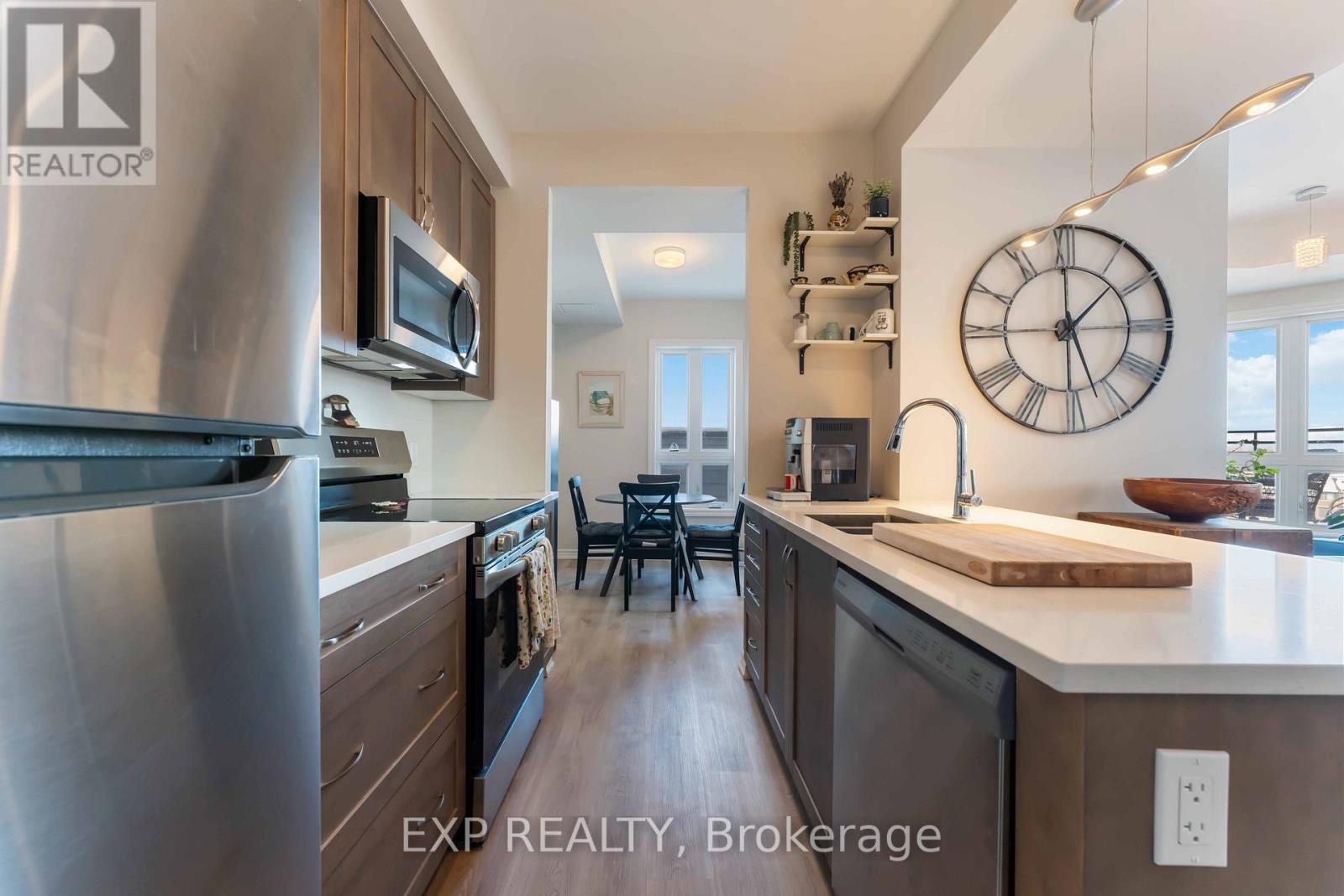 #505 1350 HEMLOCK ROAD - 21