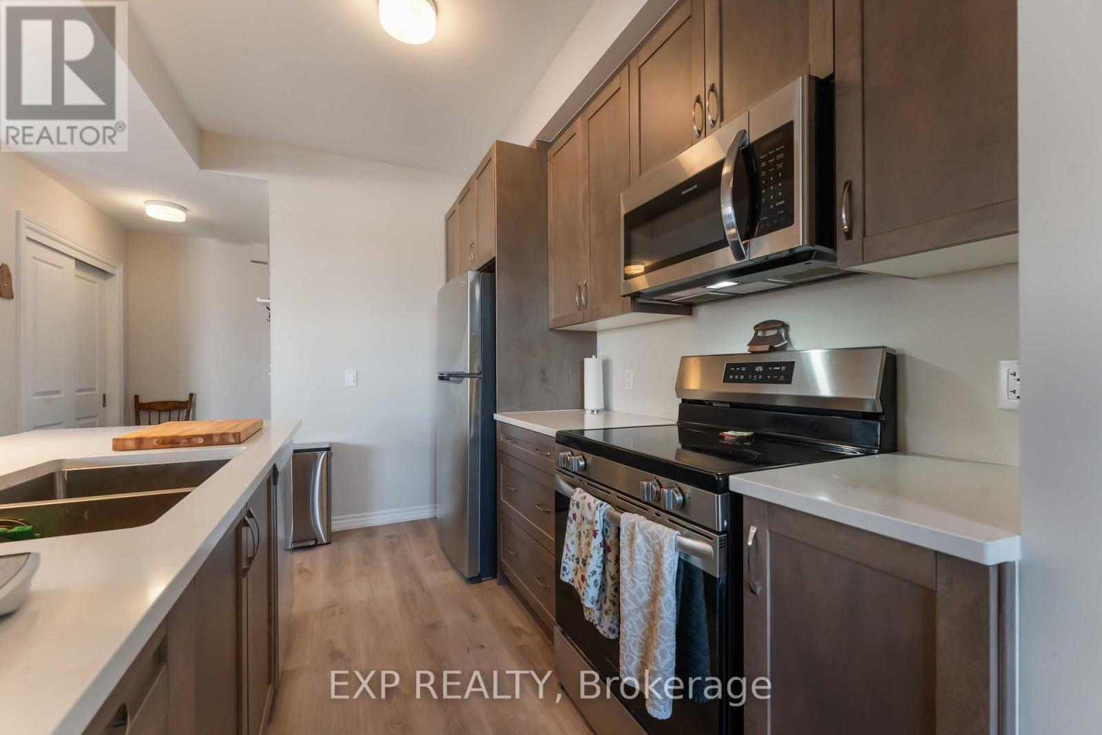 #505 1350 HEMLOCK ROAD - 22