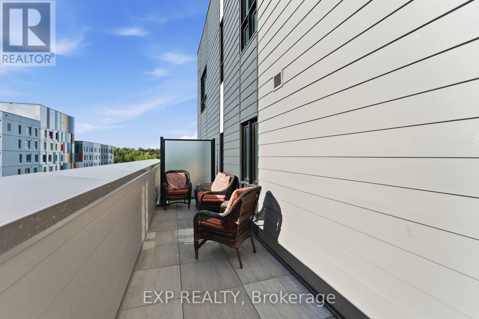 #505 1350 HEMLOCK ROAD - 45