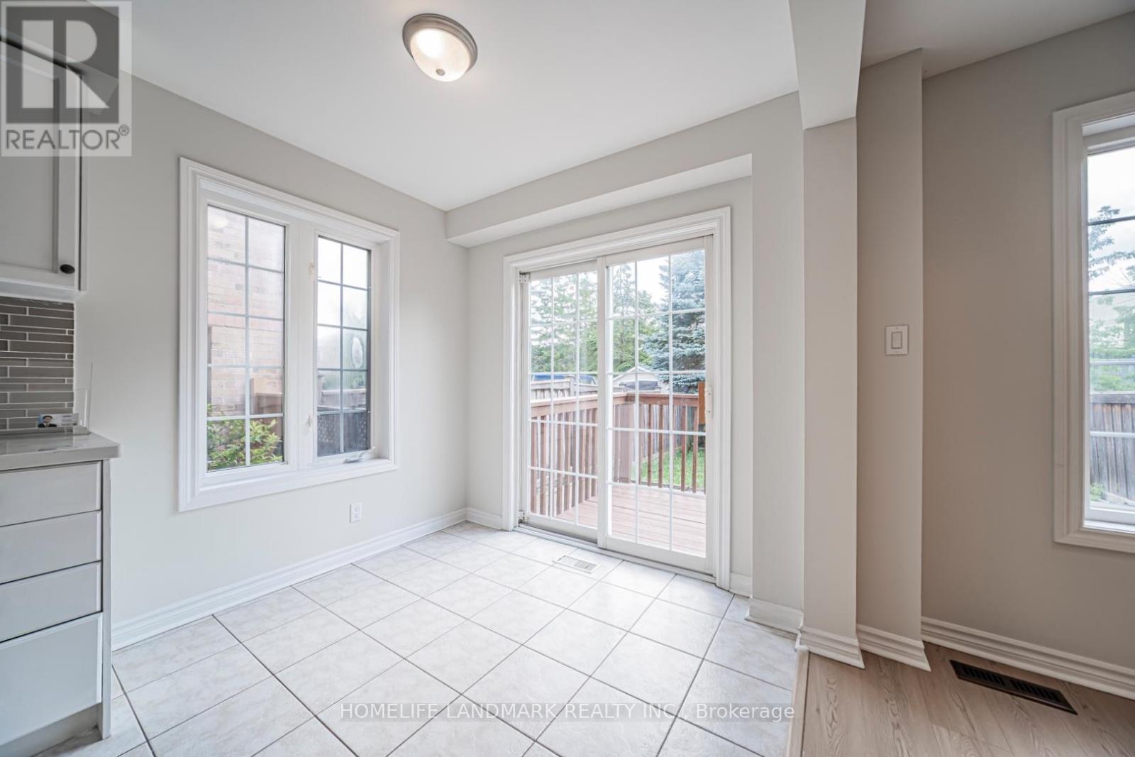 59 BLOOMGATE CRESCENT - 11