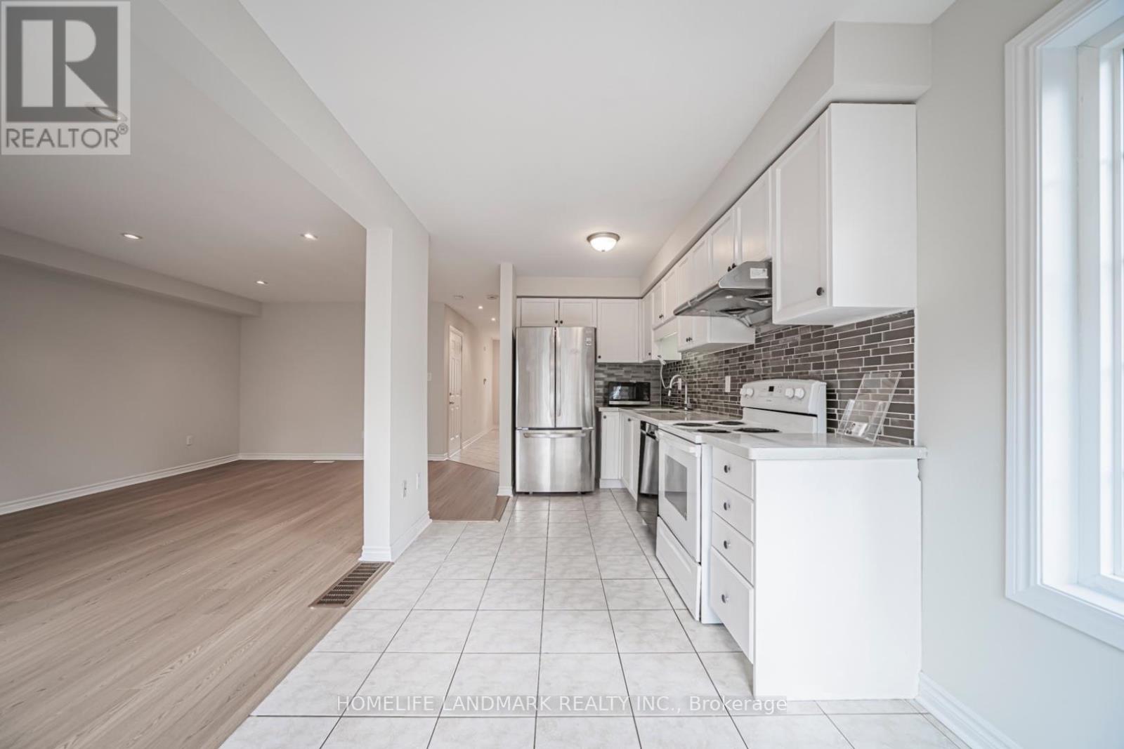 59 BLOOMGATE CRESCENT - 16