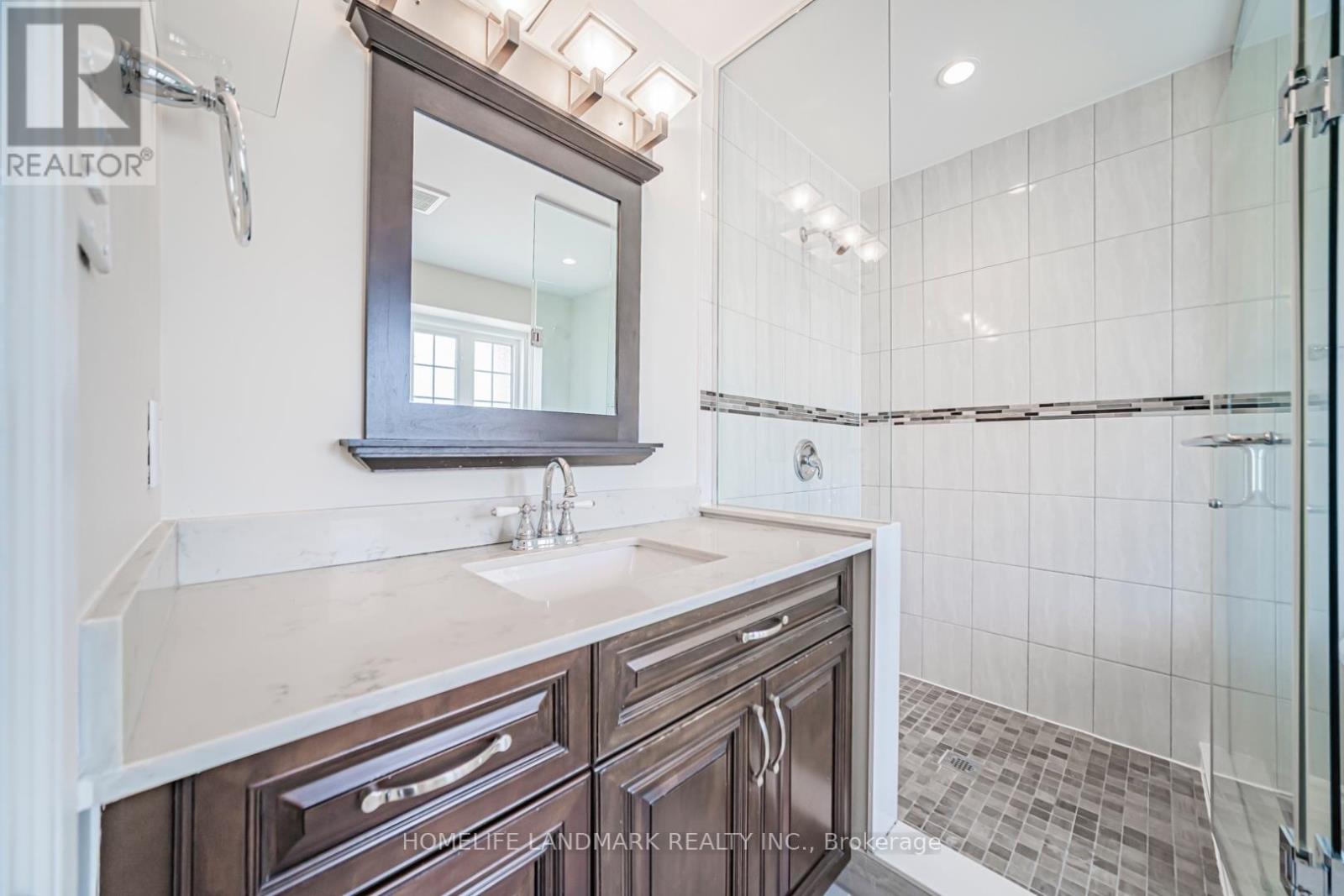 59 BLOOMGATE CRESCENT - 24