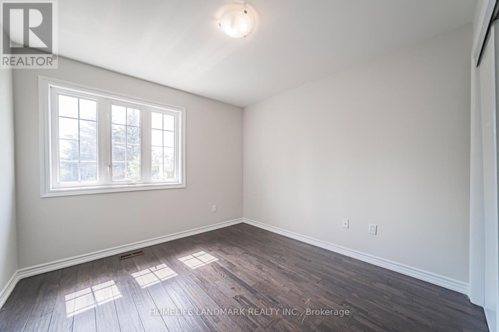 59 BLOOMGATE CRESCENT - 28
