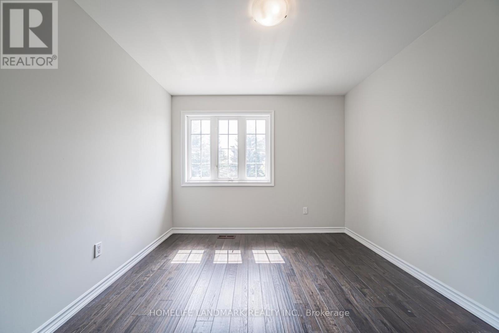 59 BLOOMGATE CRESCENT - 30