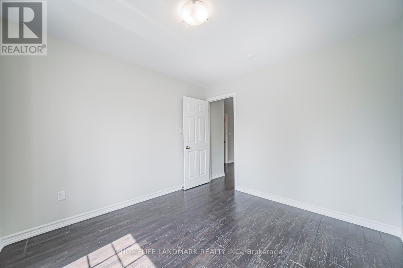 59 BLOOMGATE CRESCENT - 33