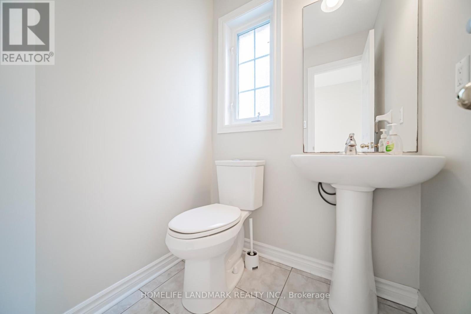 59 BLOOMGATE CRESCENT - 4