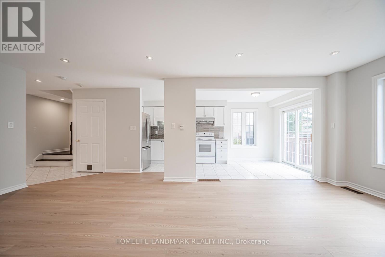 59 BLOOMGATE CRESCENT - 9