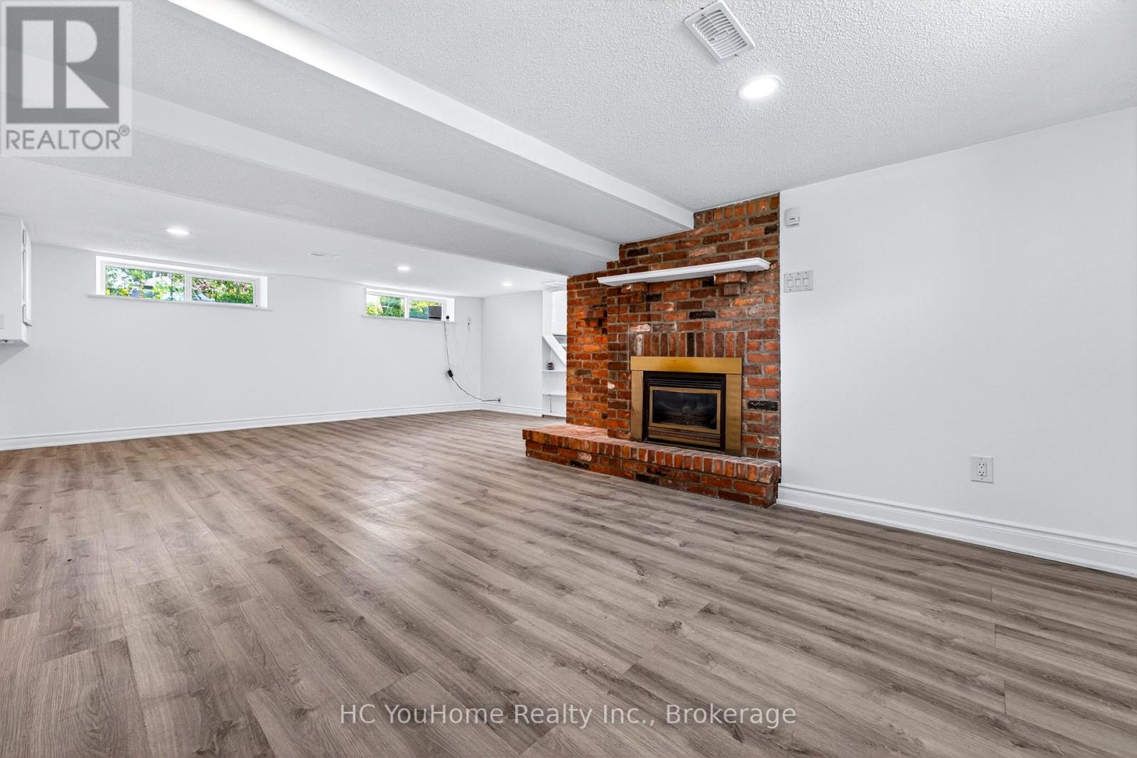 230 EAST STREET - 24