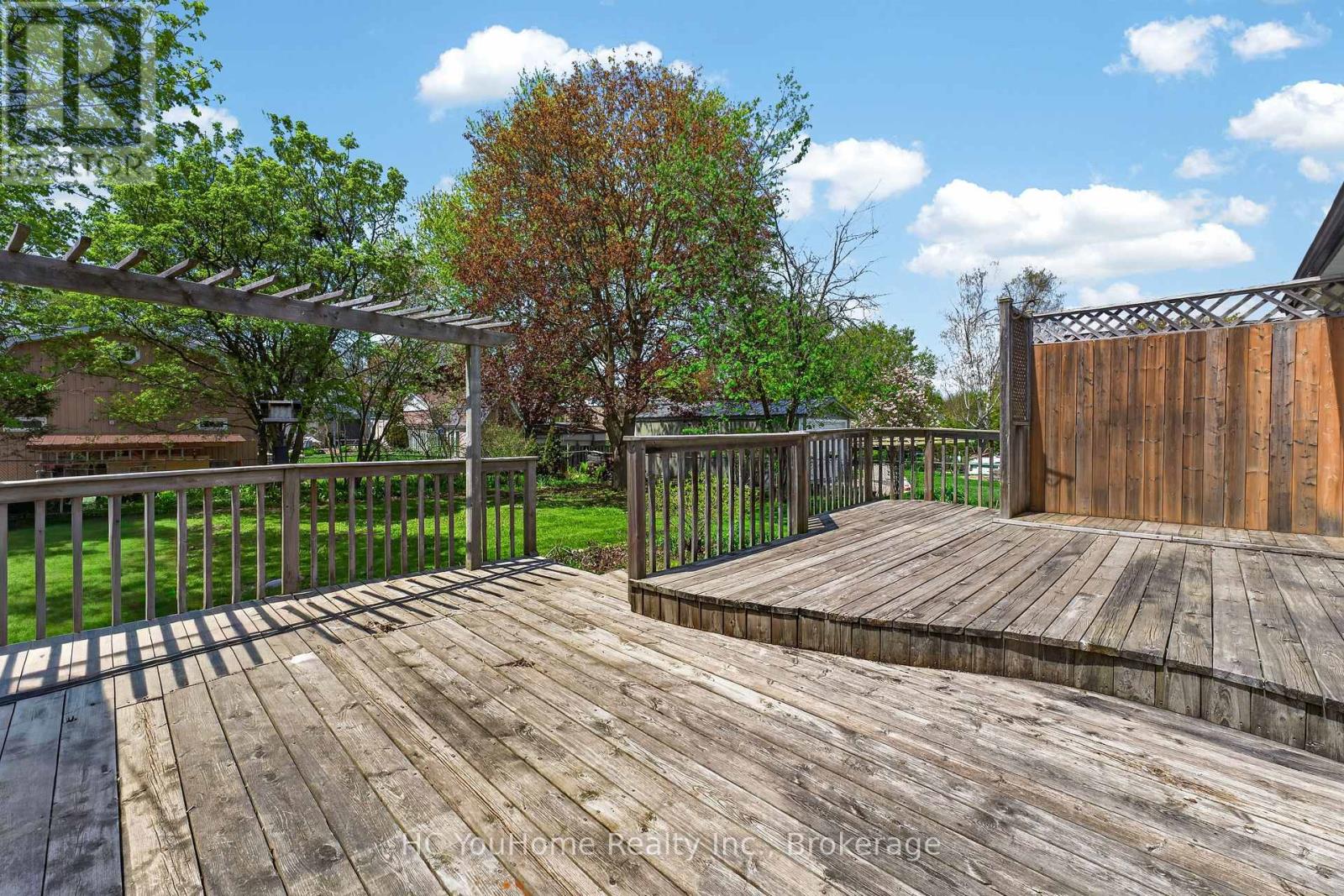 230 EAST STREET - 32