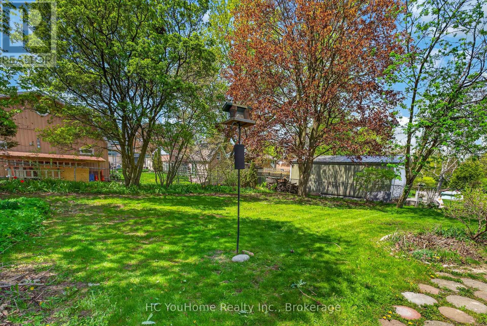 230 EAST STREET - 33