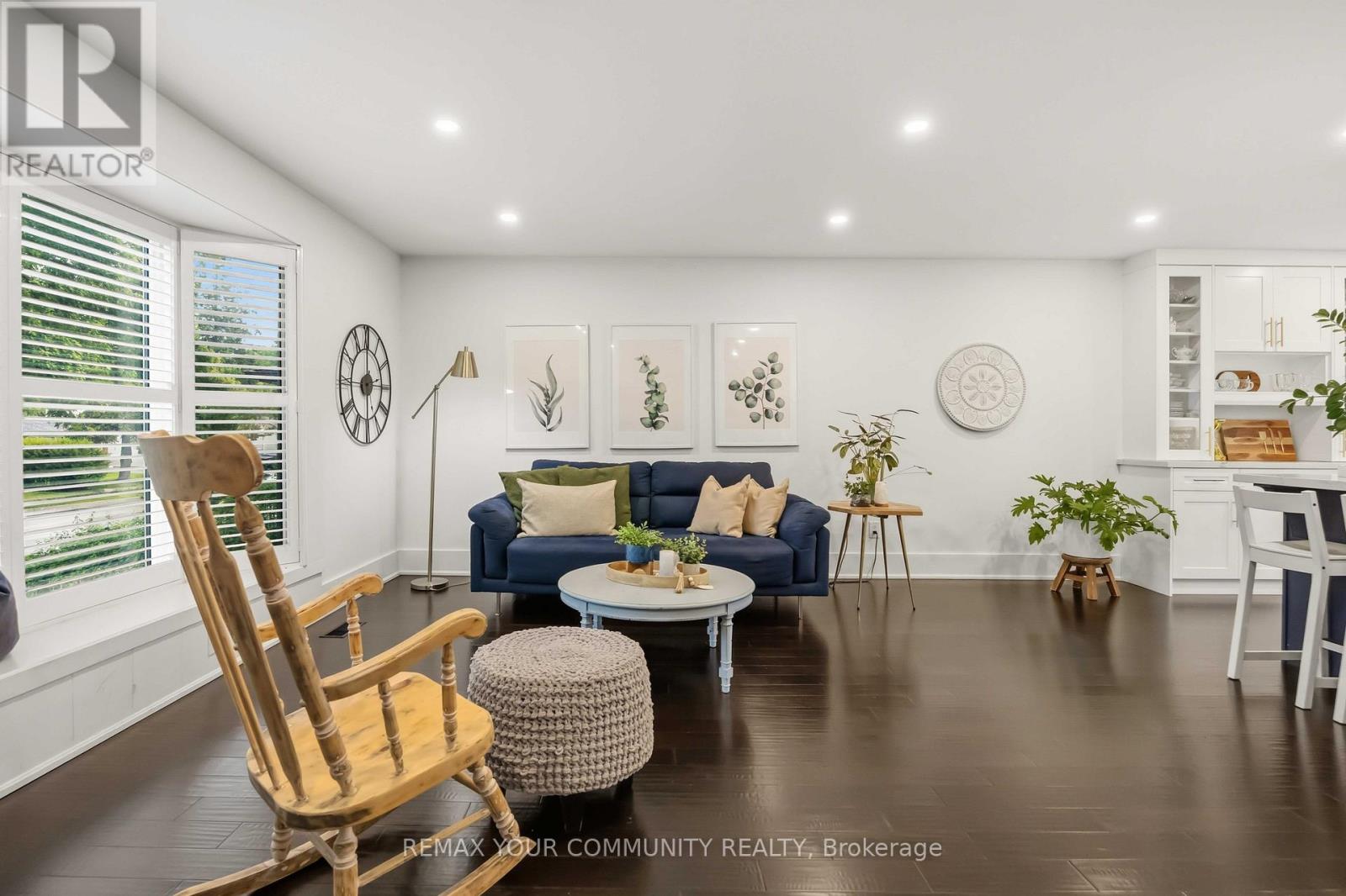 614 RUPERT AVENUE - 13