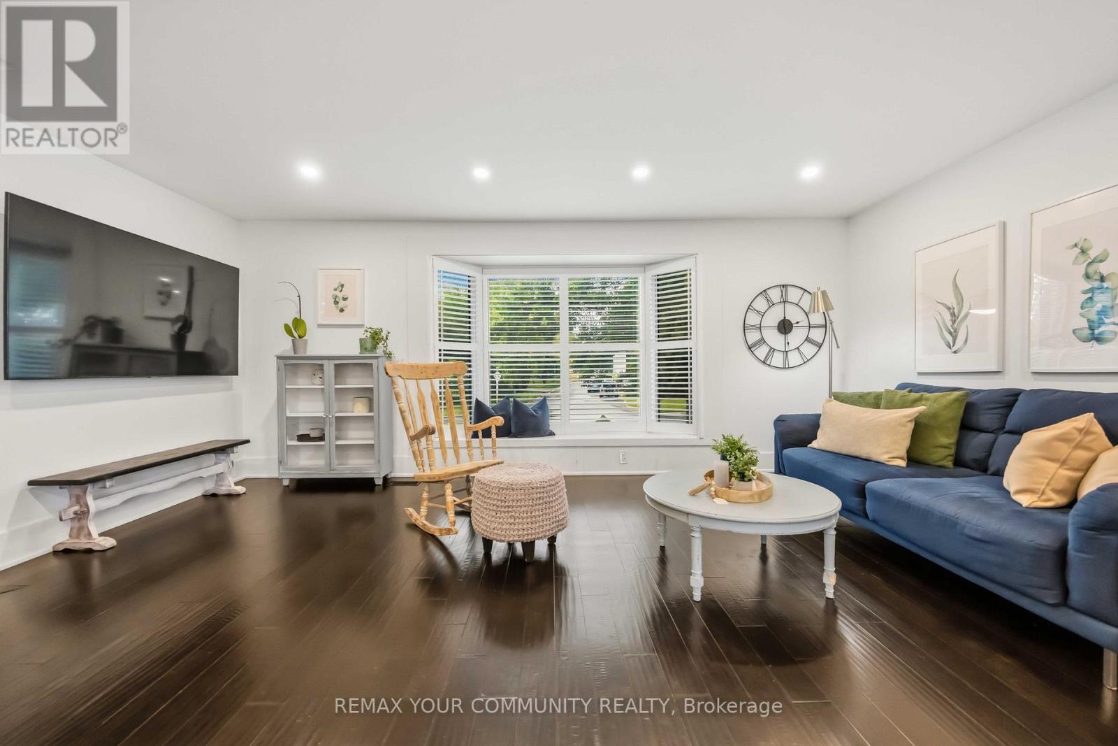 614 RUPERT AVENUE - 15