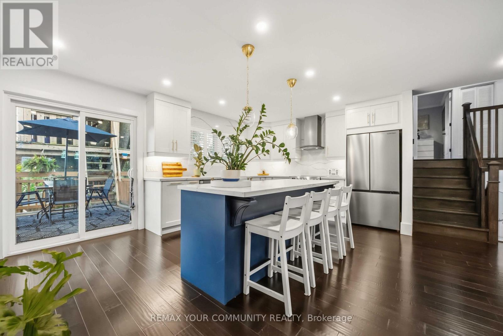 614 RUPERT AVENUE - 17