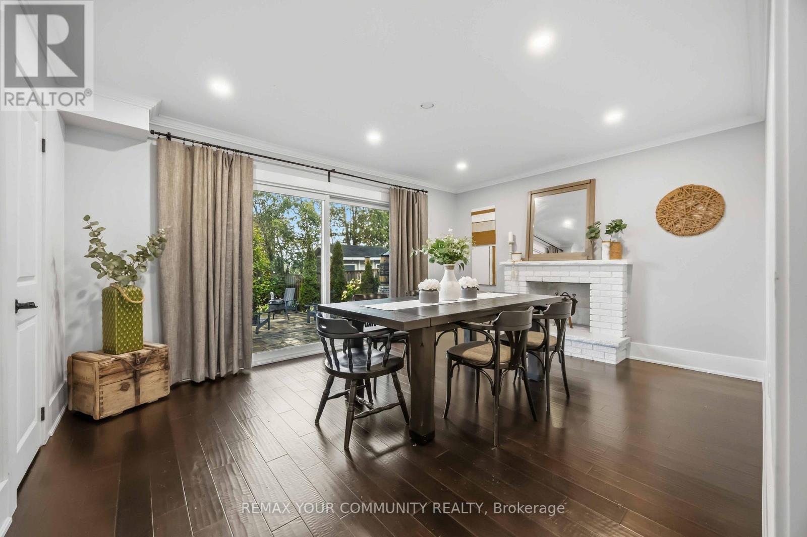 614 RUPERT AVENUE - 8