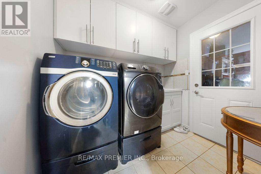 1248 MARY-LOU STREET - 20
