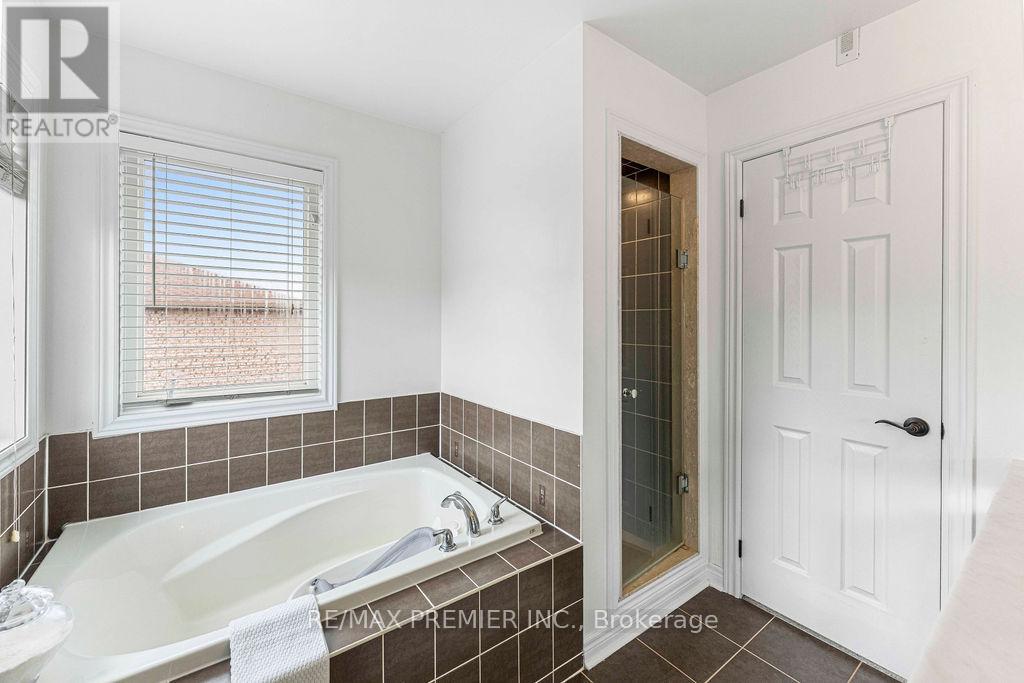 1248 MARY-LOU STREET - 27