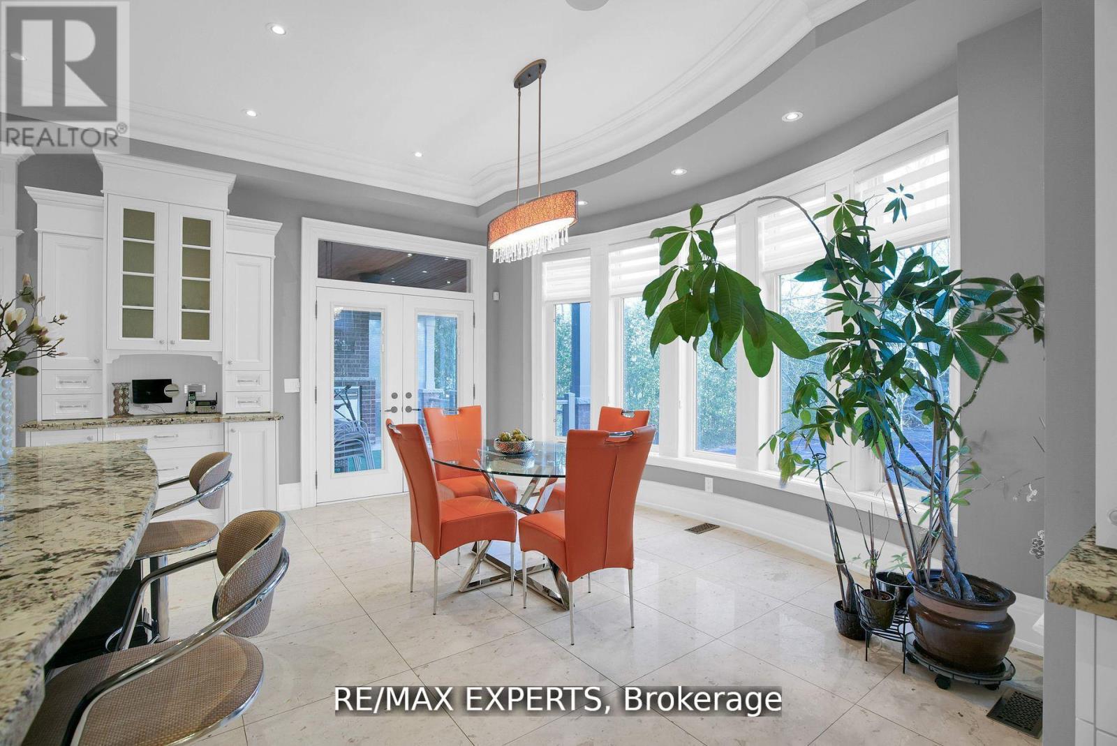 188 KING HIGH DRIVE - 18