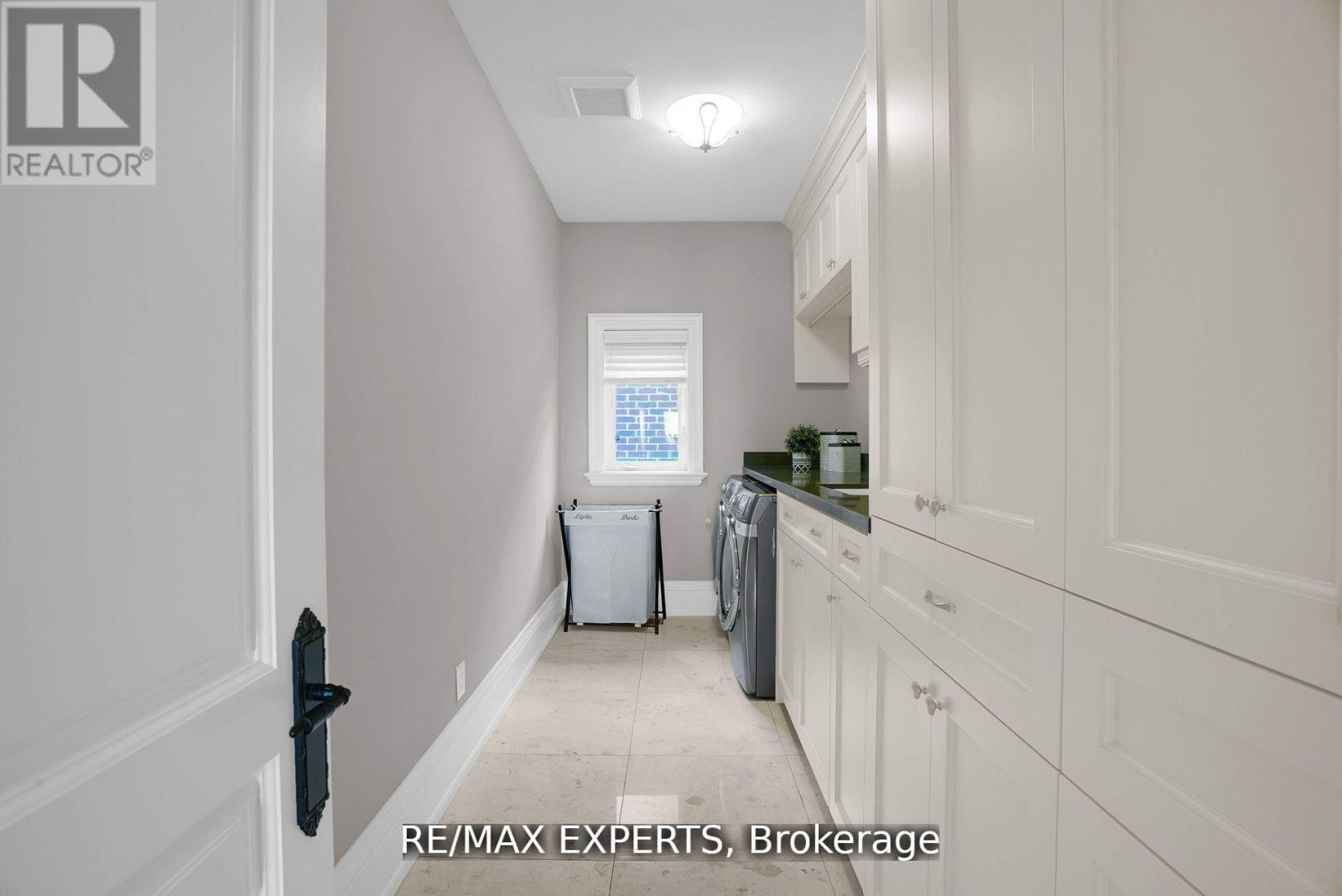 188 KING HIGH DRIVE - 28