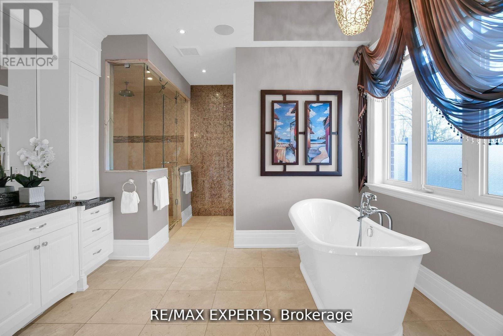 188 KING HIGH DRIVE - 32