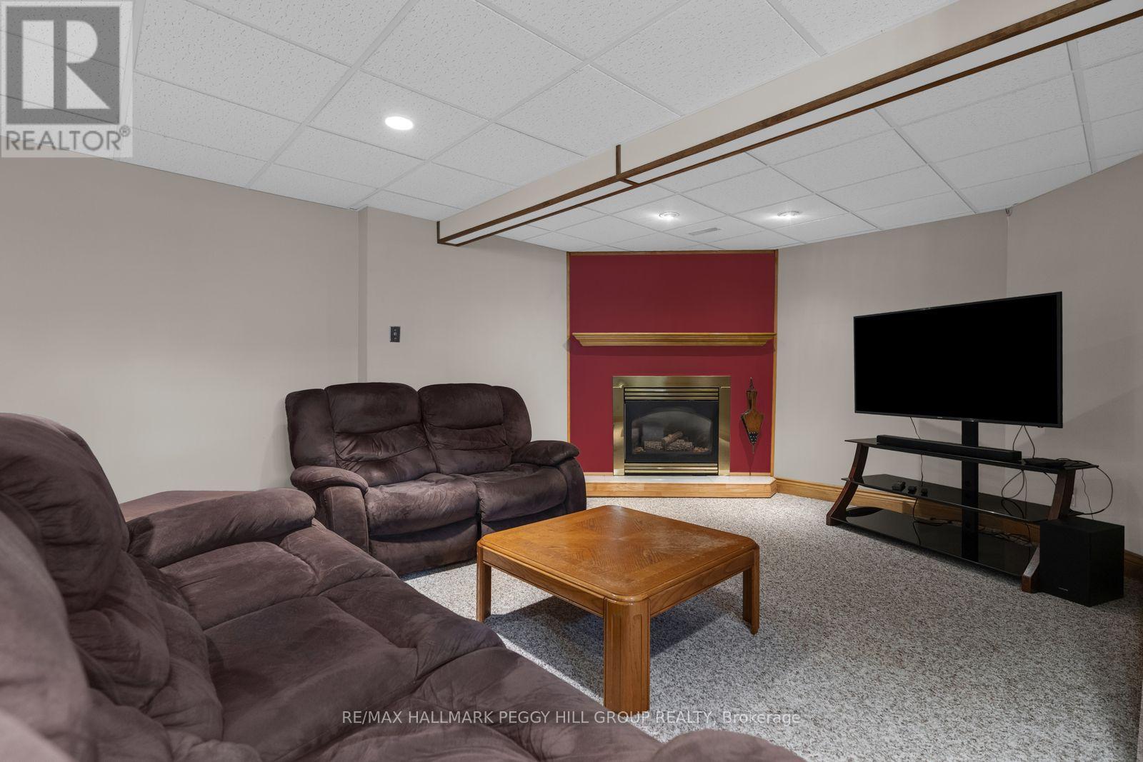 5 ALLAN COURT - 11