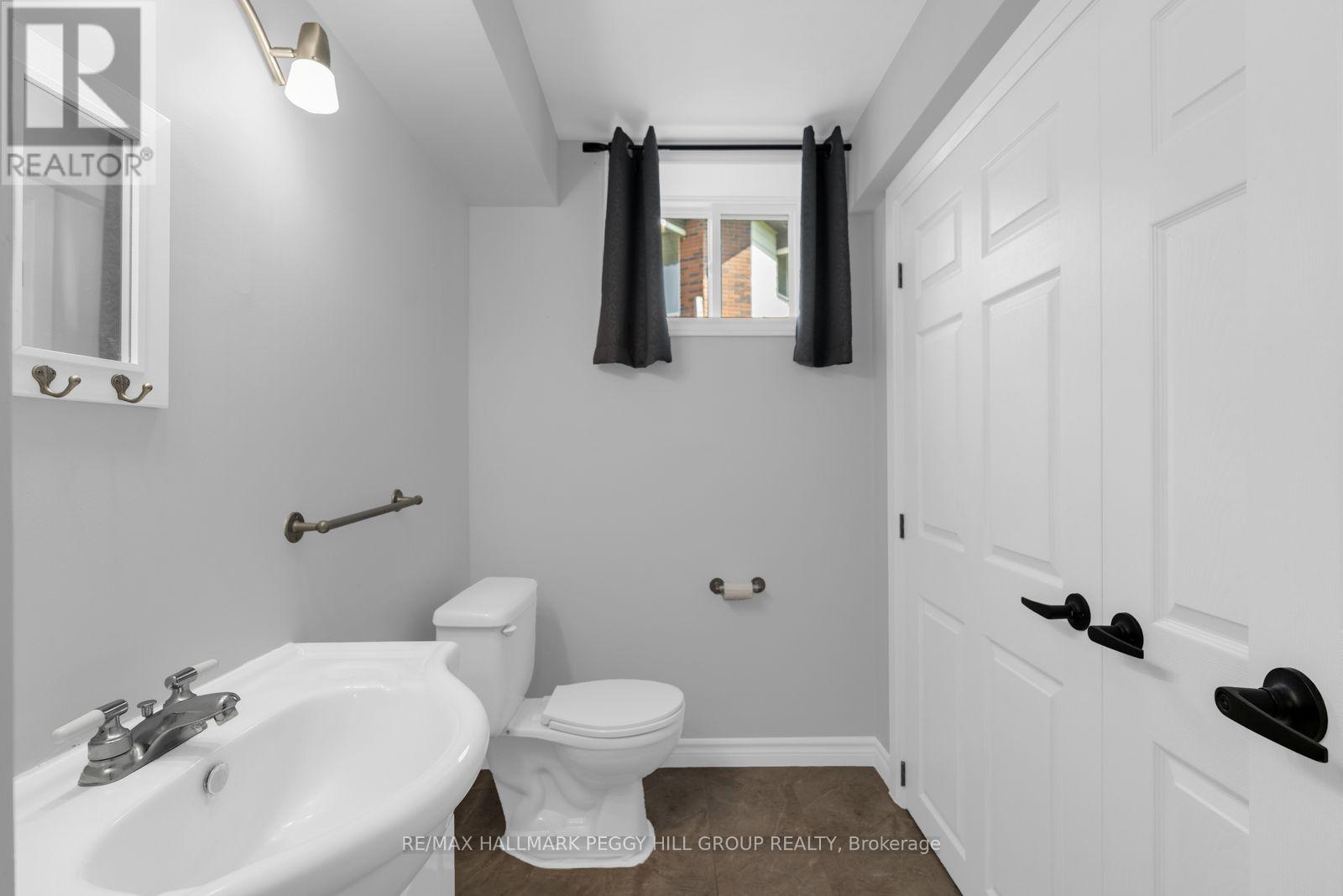 5 ALLAN COURT - 14