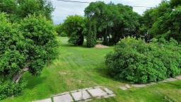 192 240 Road N, St Claude, MB R0G1Z0 Photo 6