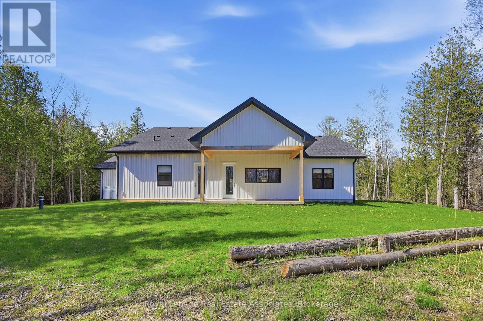 18 TAMARAC ROAD - 31