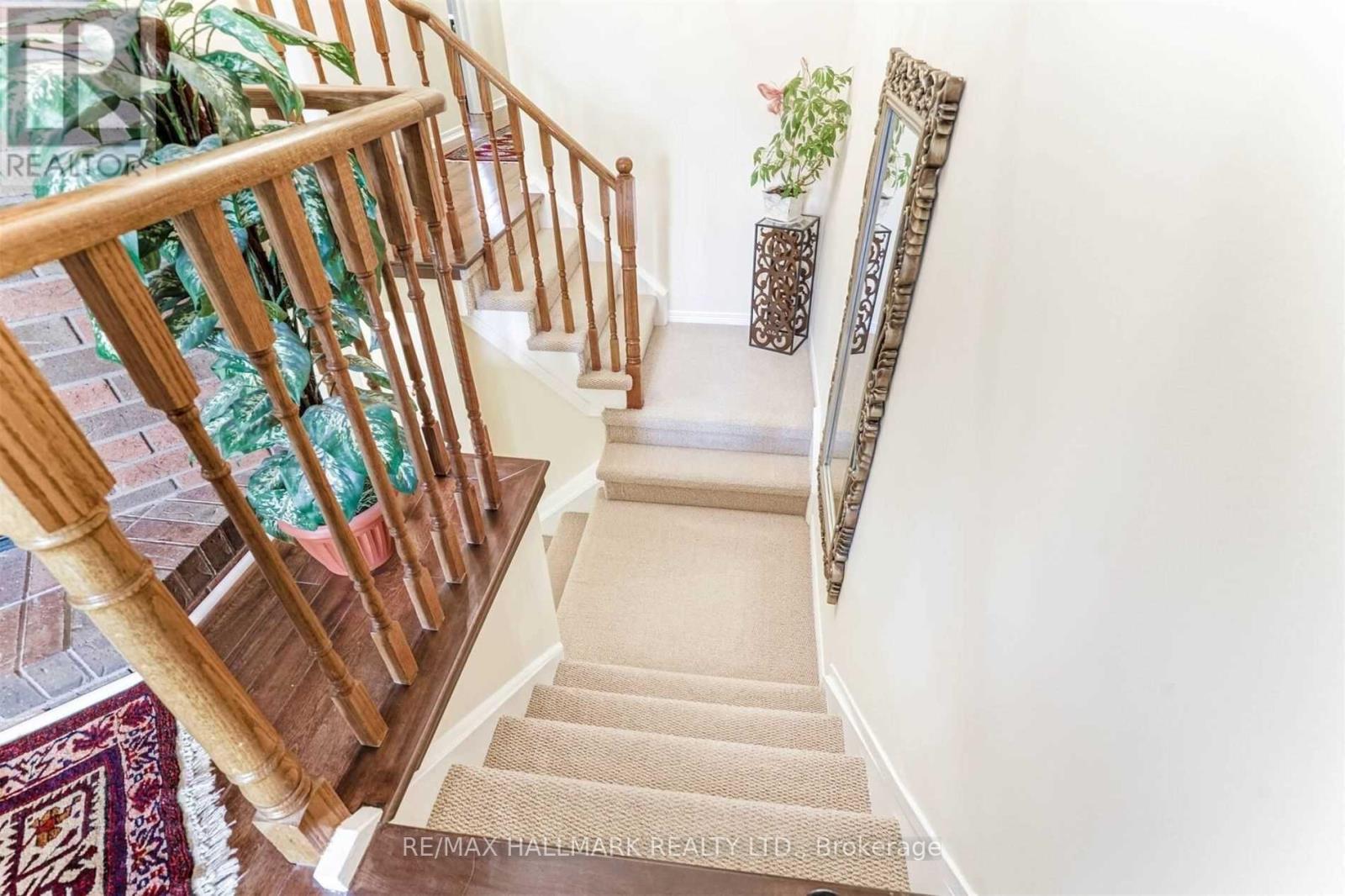#17 2006 GLENADA CRESCENT - 10